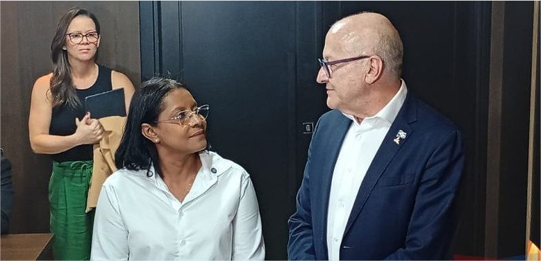 Irregularidade ameaça permanência de Gisela Simona como vice de Pivetta