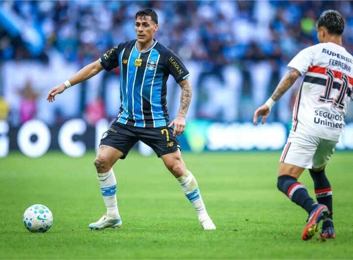 Pavón revela segredo após o 2º gol de falta consecutivo pelo Grêmio
