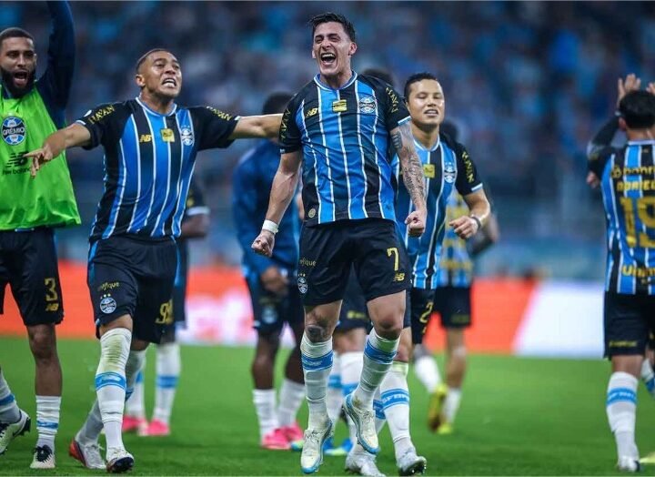 Grêmio bate Mirassol, avança na Copa do Brasil e ameniza crise