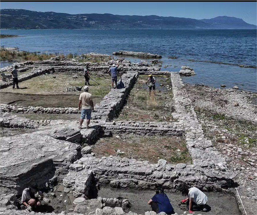 Igreja de 1,7 mil anos achada sob lago é associada a marco da história cristã