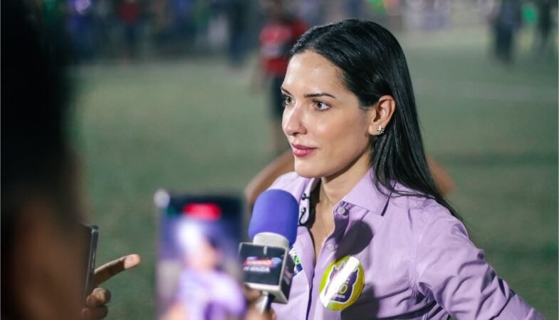 Janaina reforça compromisso com penas mais duras para pedófilos, estupradores e feminicidas