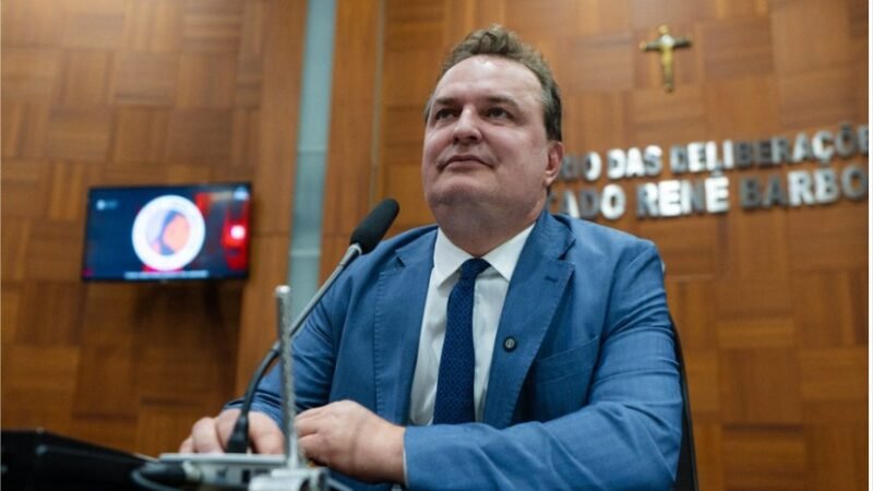 Projeto de Max busca garantir autonomia financeira a mulheres vítimas de violência e em vulnerabilidade social