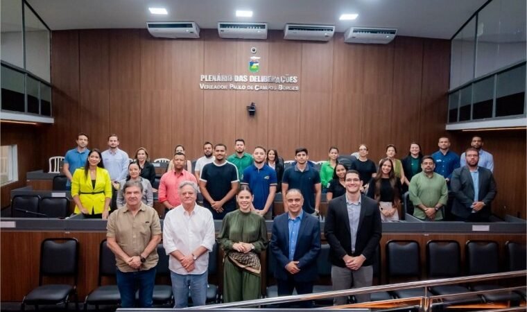 Michelly Alencar promove debate sobre a chegada da ferrovia a Cuiabá
