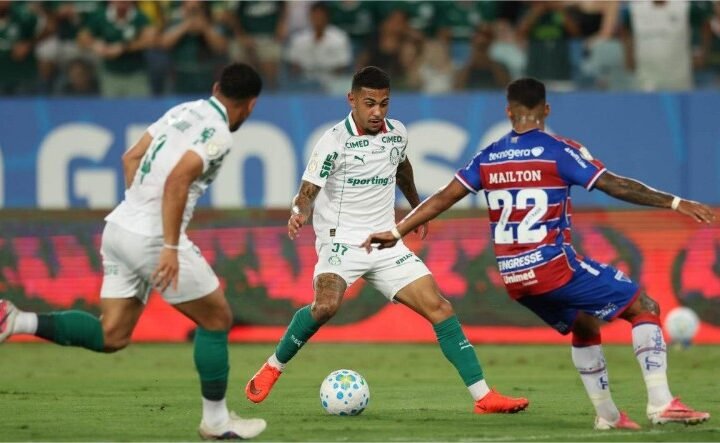 Palmeiras perde para o Fortaleza, mas avança às quartas da Copa do Brasil