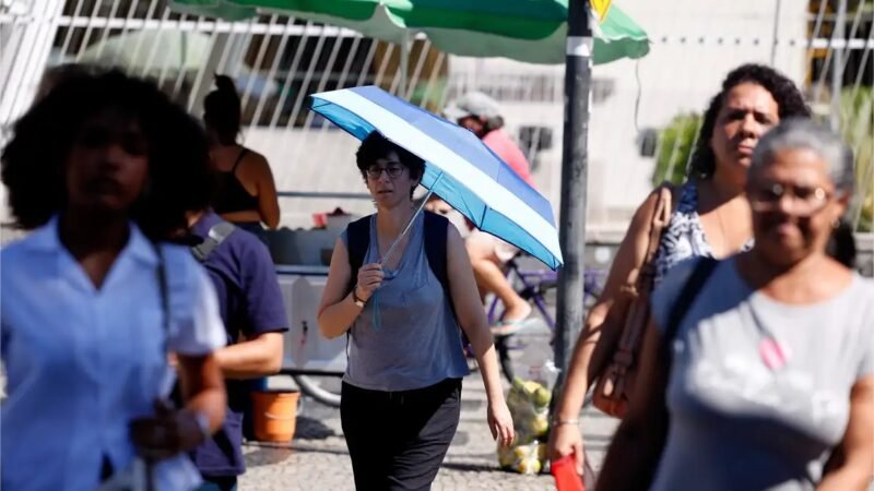 Salário mínimo deverá subir para R$ 1.741 em 2027