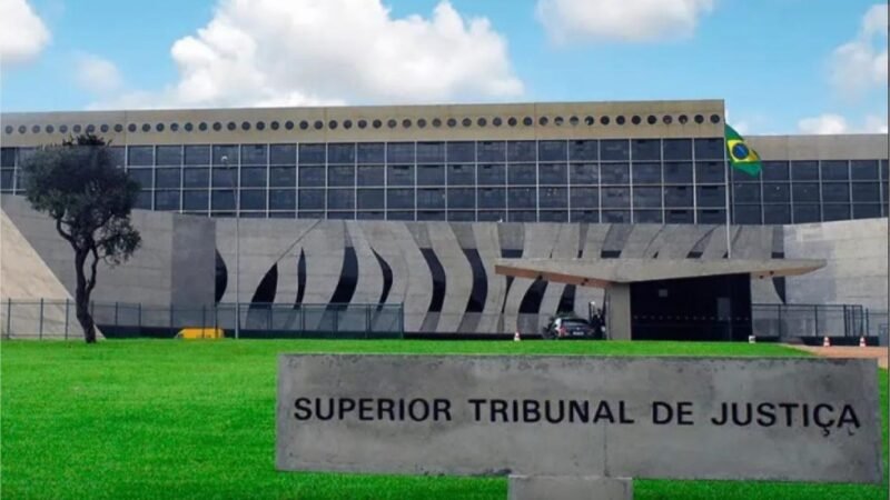 STJ aplica pena inédita para Marco Buzzi e mantém ministro afastado após crime