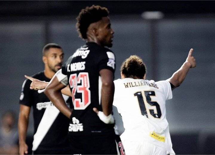 Santos vence o Vasco em São Januário e deixa o Z4 do Brasileirão