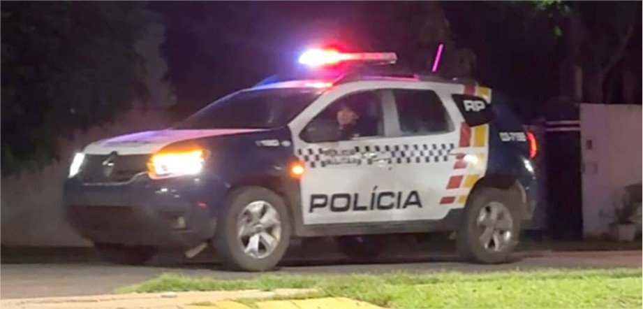 Homem é detido com armas e munições após briga com enteada no Nortão