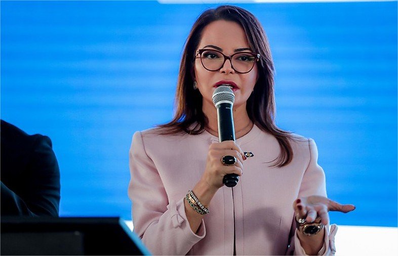 Virginia diz possuir R$ 21 milhões em patrimônio mas não declara fundos de investimentos
