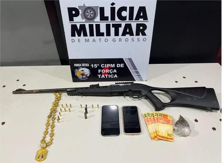 Força Tática prende foragido da Justiça e apreende fuzil e munições
