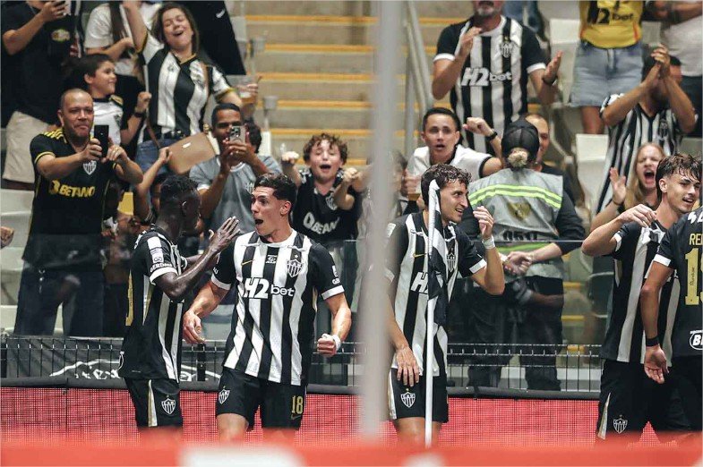 Atlético vence o Vitória e ganha duas posições no Brasileiro