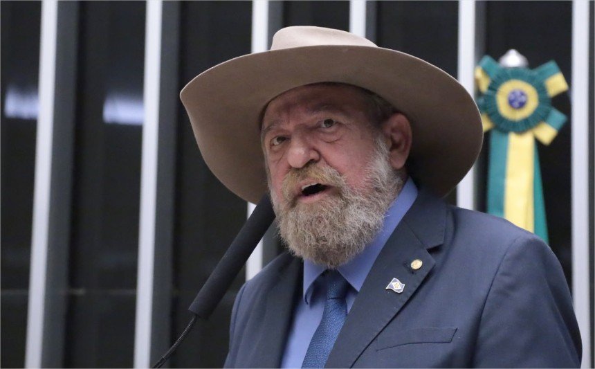 Barbudo alerta para crise nas contas públicas e diz que Brasil chegou a situação “humilhante”