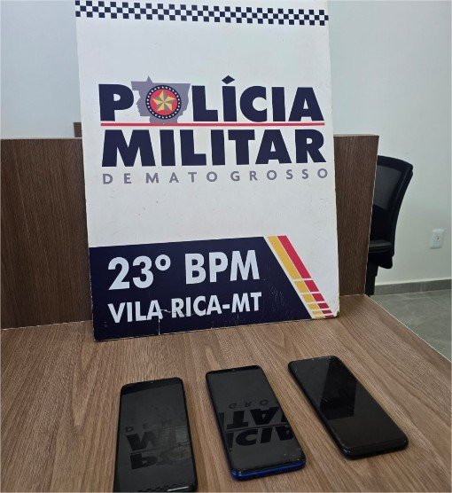 Polícia Militar prende três homens por armazenamento de pornografia infantil em celular