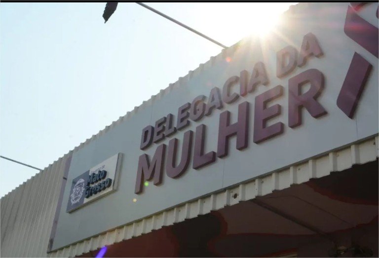 Mato Grosso tem dobro da média nacional de efetivo em delegacias da mulher, mas peca em plantão 24h