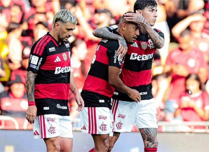 Samuel Lino faz a diferença, e Flamengo vence o Botafogo