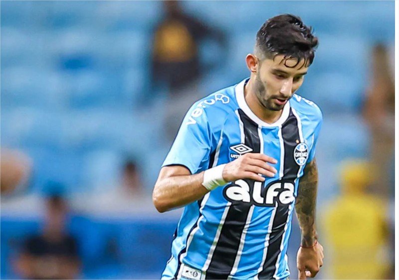 Villasanti desabafa sobre revés do Grêmio no fim: “Vacilamos feio”
