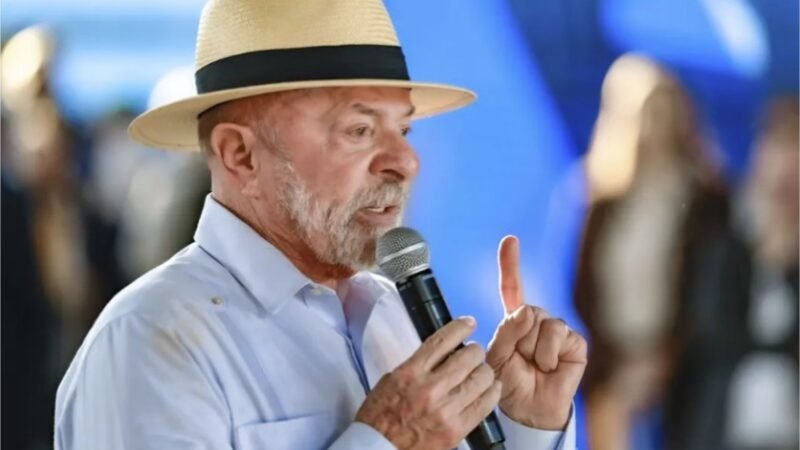 Lula acena a religiosos e fala em “Deus” 3 vezes por discurso de campanha