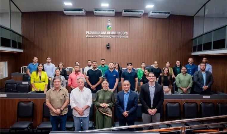 Michelly Alencar promove debate sobre a chegada da ferrovia a Cuiabá