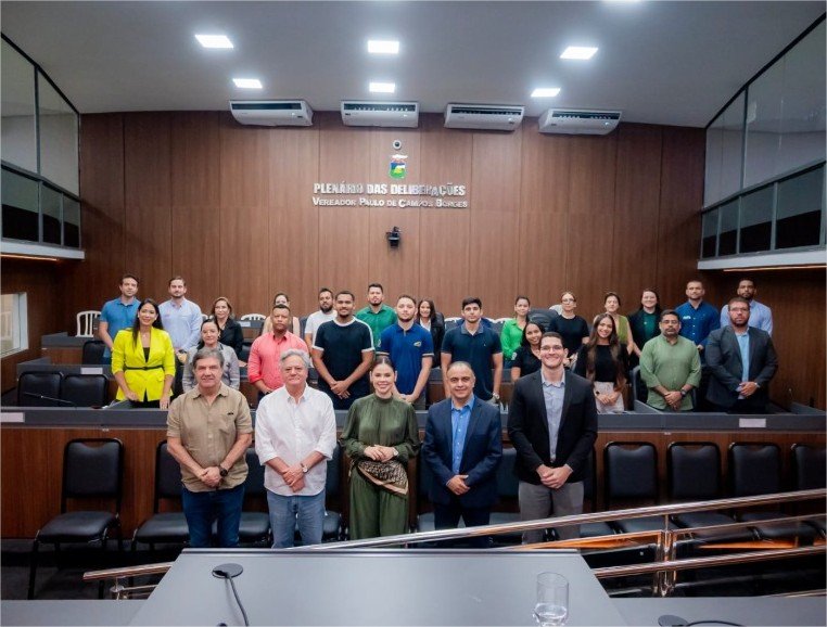 Michelly Alencar promove debate sobre a chegada da ferrovia a Cuiabá