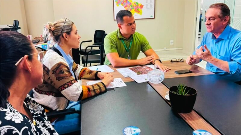 Wilson Santos busca destravar regularização de 250 lotes em bairro de Cuiabá