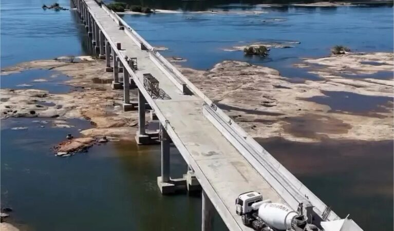 Imagens de drone mostram avanço da maior ponte de Mato Grosso no Rio Juruena, obra de R$ 293 milhões