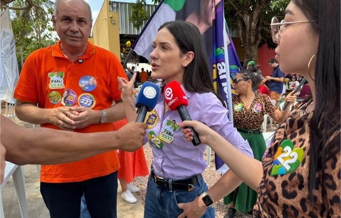 Janaina assume compromisso com moradores de Naboeiro e defende mais atenção às comunidades rurais