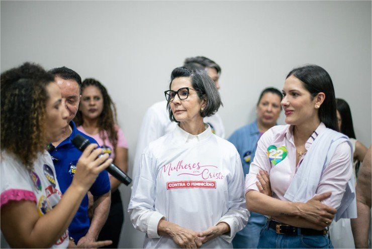 Janaina é convidada para ser madrinha do projeto de combate ao feminicídio Mulheres em Cristo