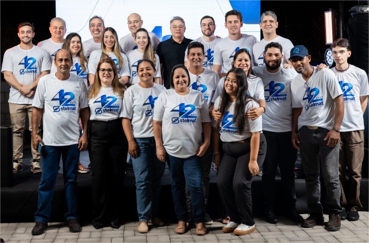 Do telex à inteligência artificial: Stelmat celebra 42 anos de história em Cuiabá