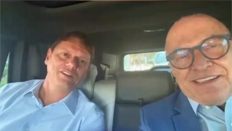 Tarcísio Freitas pede voto para Pivetta, 10!; veja vídeo