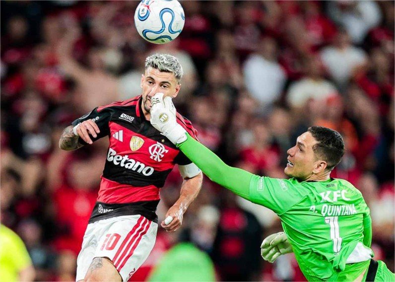 Flamengo, com dez, empata com Del Valle e está na semifinal da Libertadores
