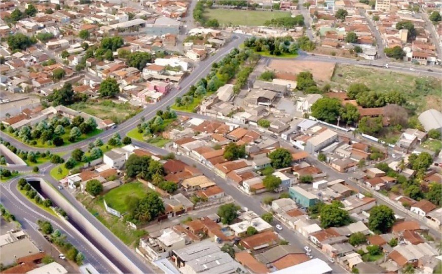 Av. Miguel Sutil tem duas pistas liberadas na região do Jardim Leblon