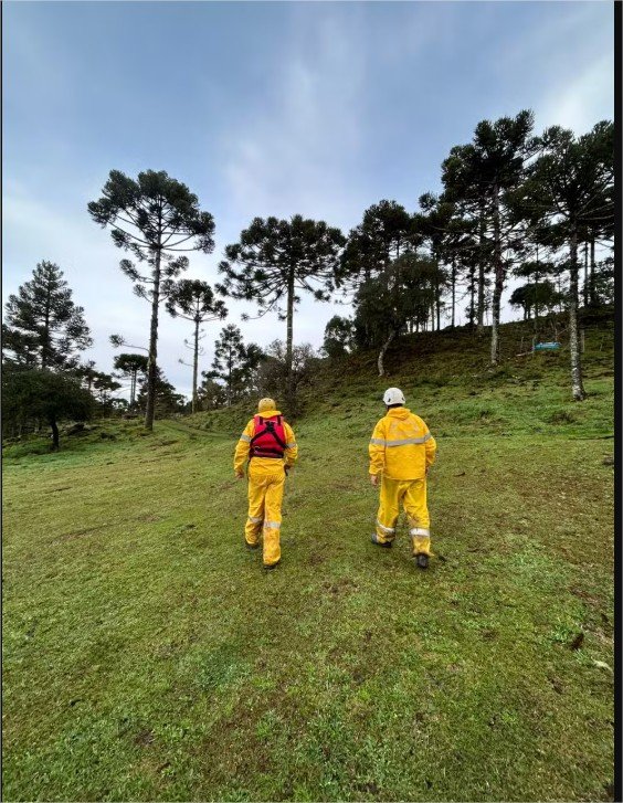 Destroços de helicóptero com cantor Rick são encontrados; não há sobreviventes