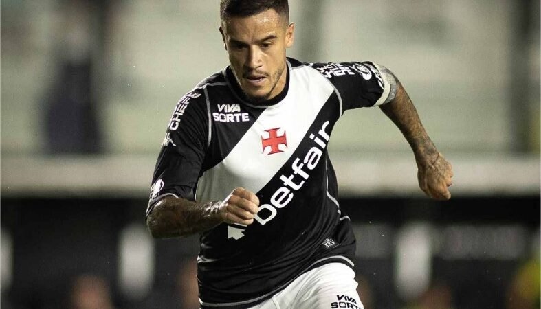 Santos encaminha a contratação de Coutinho; meia fará exames na sexta