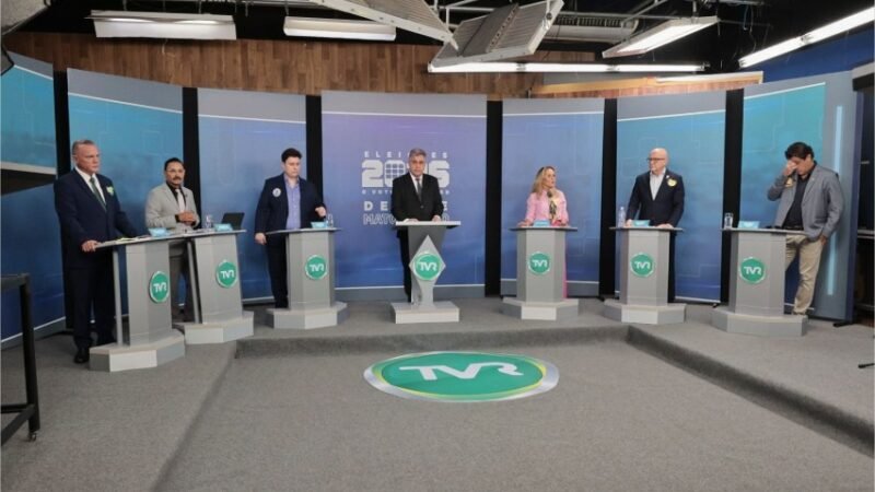 Acusações, embates e choro marcam primeiro debate com os seis candidatos ao Governo