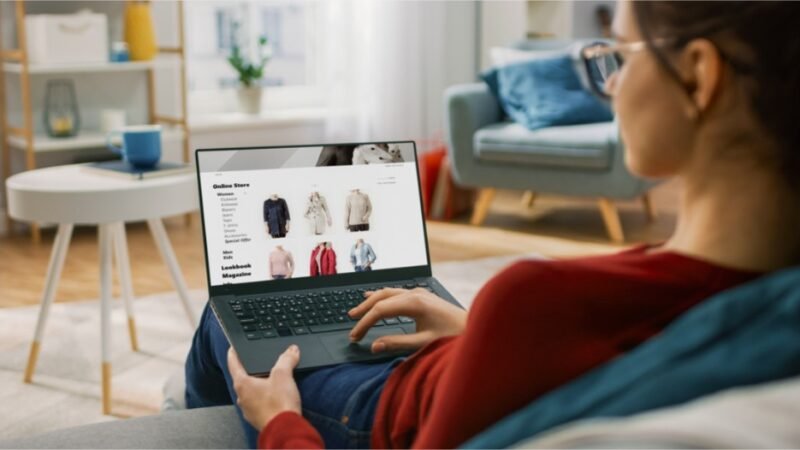 Mês do Cliente: especialista alerta sobre direitos nas compras e cuidados com promoções