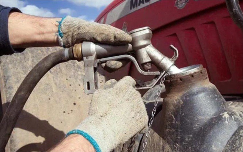 Diesel entra em outubro com subsídio de R$ 2,12, mas estoques duram 15 dias