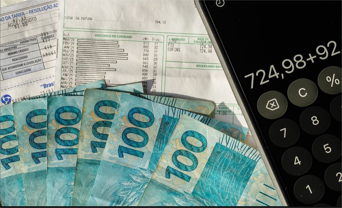 Arrecadação federal ultrapassa R$ 2 trilhões em oito meses