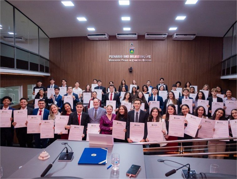 Paula Calil destaca importância do Direito e homenageia estudantes na 2ª edição do Legisla FD