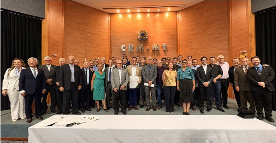 Depoimentos revelam histórias de dedicação e humanidade na campanha “Médicos que Inspiram”