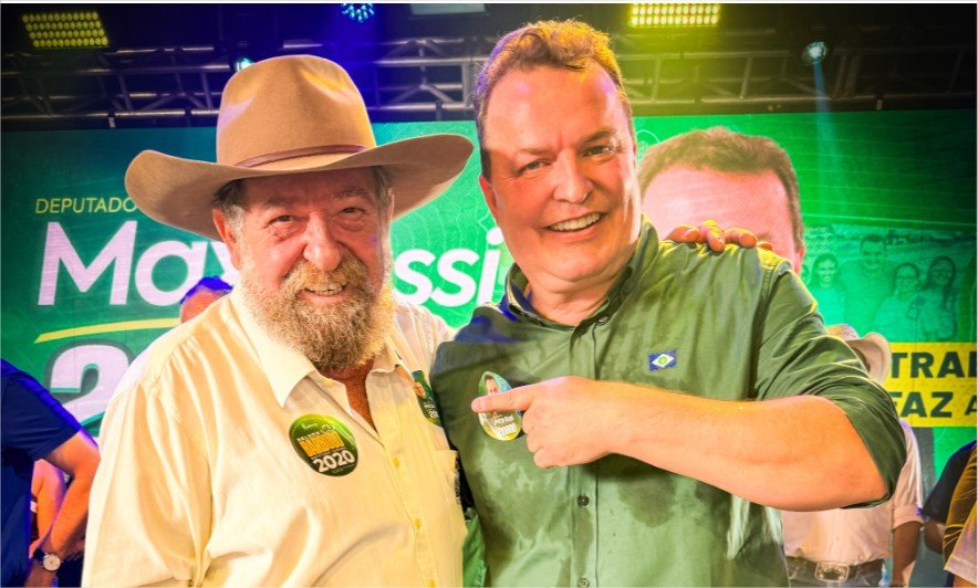 Ao lado de Max, Barbudo projeta dois federais e até seis estaduais eleitos pelo Podemos