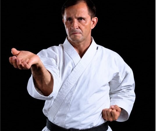 Sensei José Humberto representa associação em seminário internacional na Colômbia