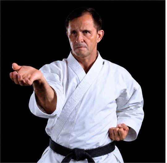 Sensei José Humberto representa associação em seminário internacional na Colômbia