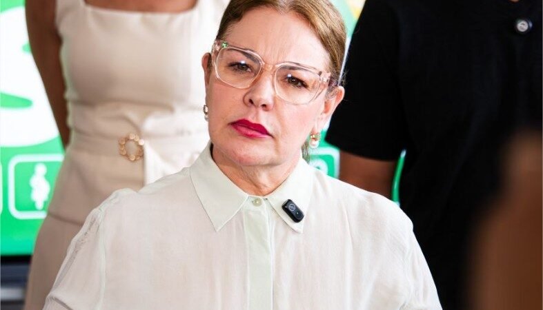 Justiça reduz quórum e abre caminho para Paula tentar reeleição