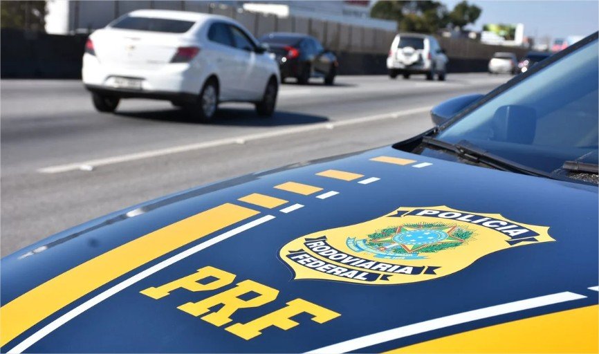 PRF apreende 53 kg de mercúrio e anfetamina e prende condutor na BR-070, em Barra do Garças