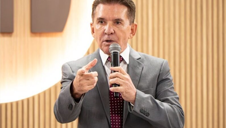 Sérgio Ricardo cobra urgência em obras e propõe atuação do Exército