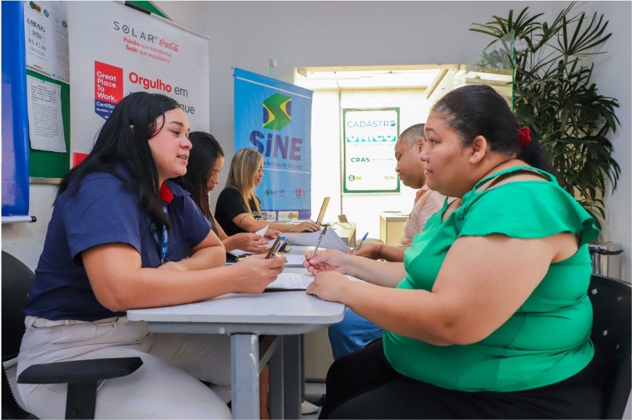 Sine/VG oferece 475 vagas de emprego, sendo 300 para auxiliar de linha de produção