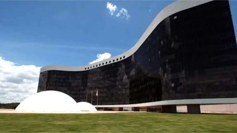 Presidente do TSE diz que 90% das urnas estão prontas para as eleições