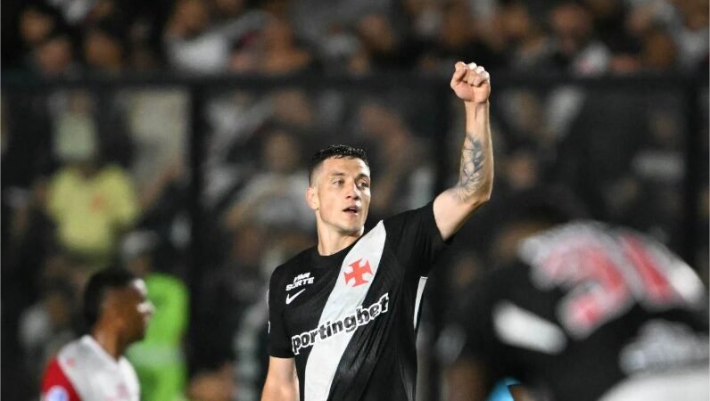 Vasco vence Santa Fe e avança à semifinal da Sul-Americana