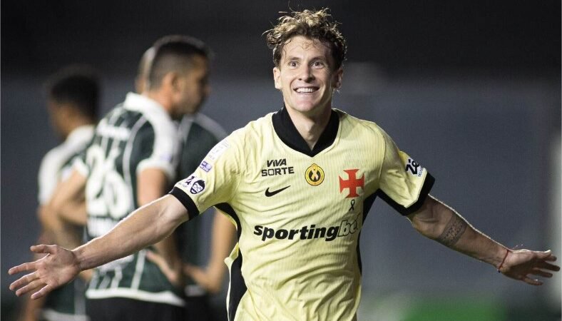 Reforços brilham e Vasco arrasa o Coxa. Barreira virou baile