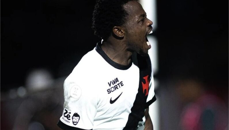 Fora de casa, Vasco bate Vitória e está na semifinal da Copa do Brasil